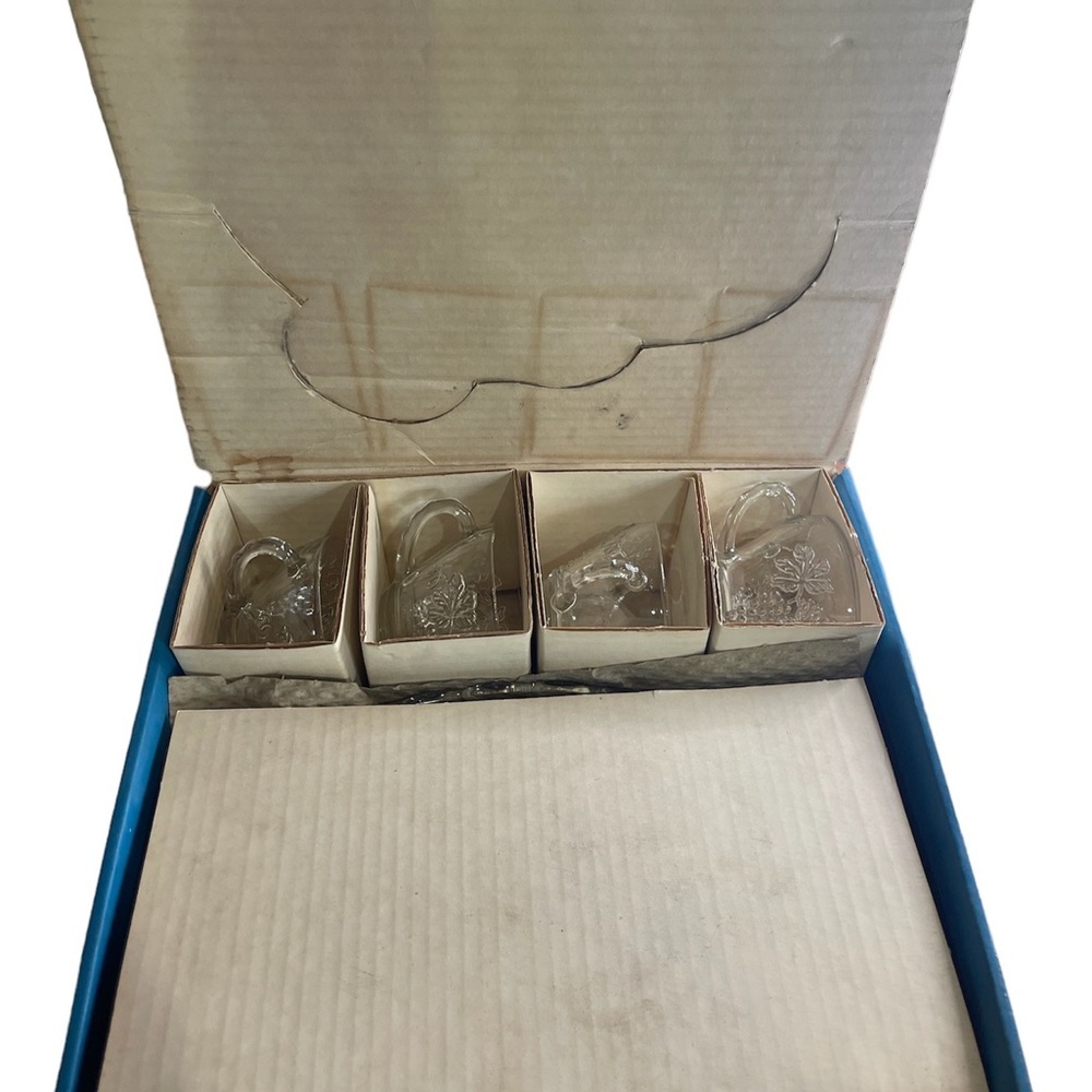 Vintage Anchor Hocking‎ 8 piece Serva-Snack Set - Picture 10 of 10